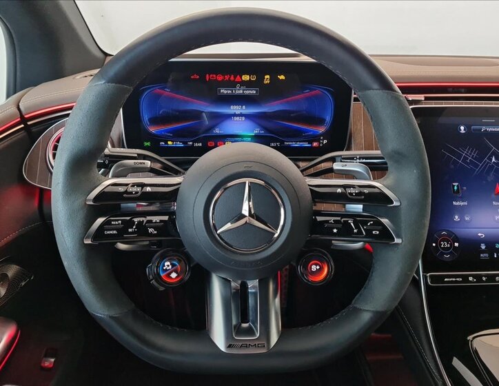 Mercedes-Benz EQE 10