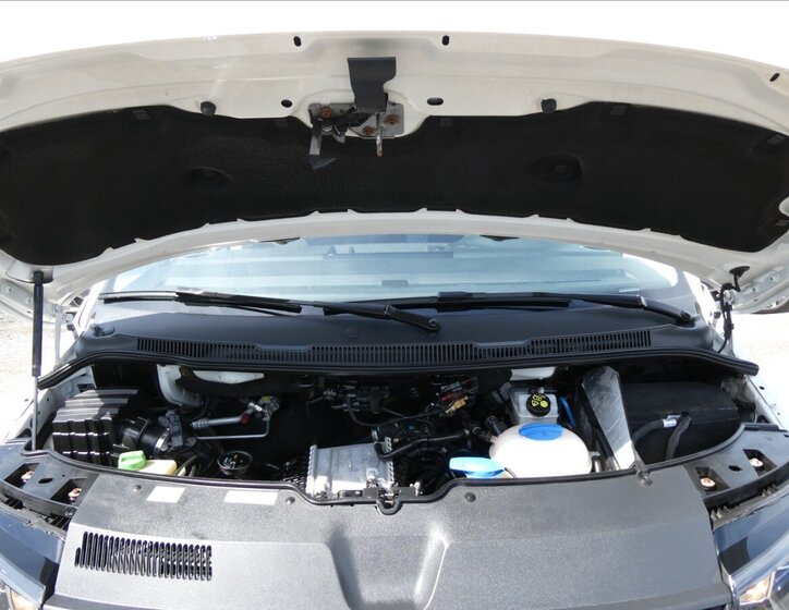 Volkswagen Transporter Skříň 2,0 l 75 kw