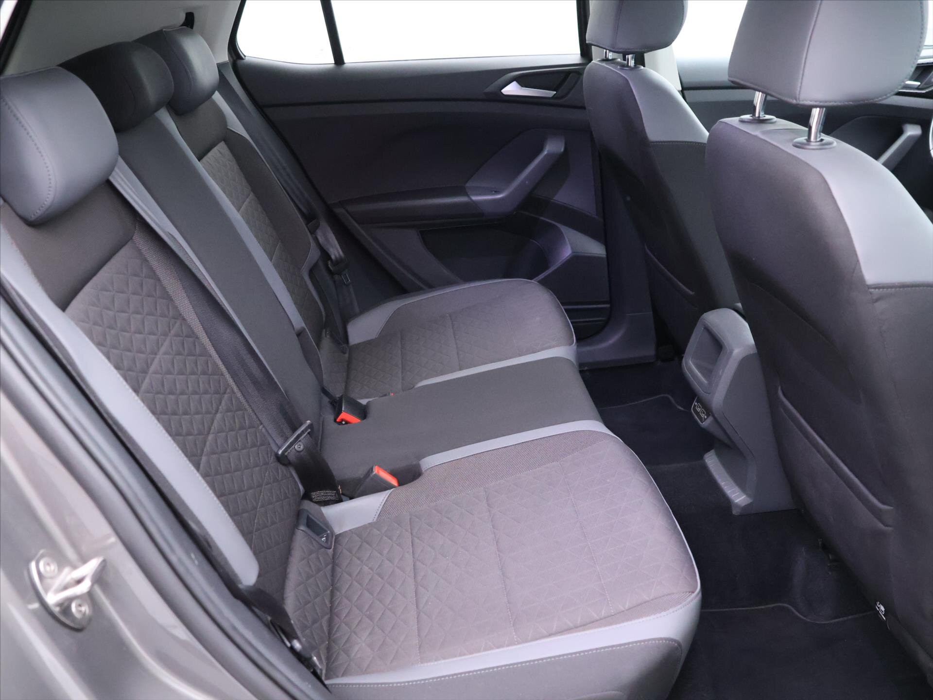 Volkswagen T-Cross SUV / Terénní 999,0 85 kw