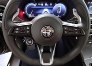 Alfa Romeo Stelvio SUV / Terénní 2,0 l 206 kw