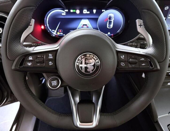 Alfa Romeo Stelvio SUV / Terénní 2,0 l 206 kw