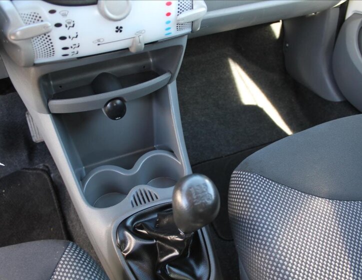 Toyota Aygo Hatchback 998,0 50 kw