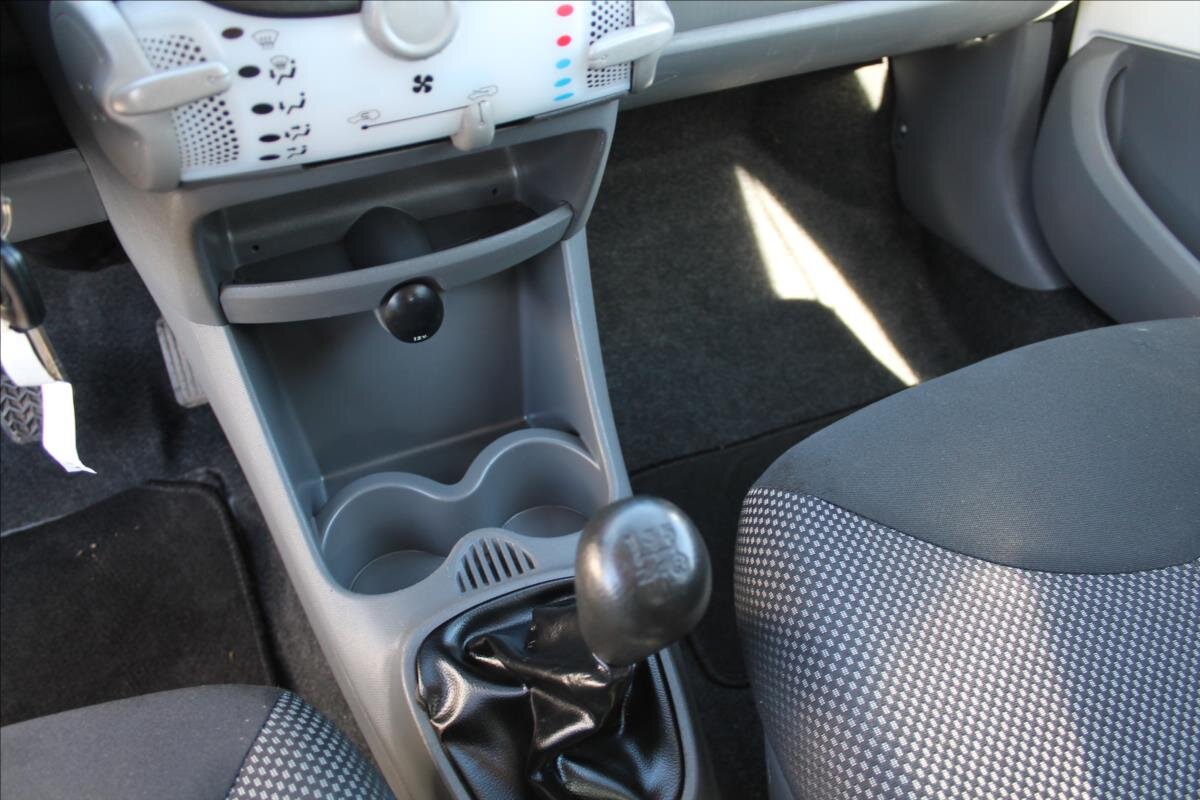 Toyota Aygo Hatchback 998,0 50 kw