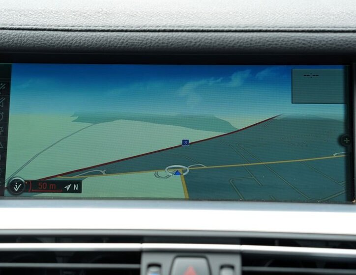 BMW Řada 7 Sedan / Limuzína 3,0 l 180 kw