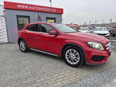 Mercedes-Benz GLA SUV / Terénní 1,6 l 115 kw