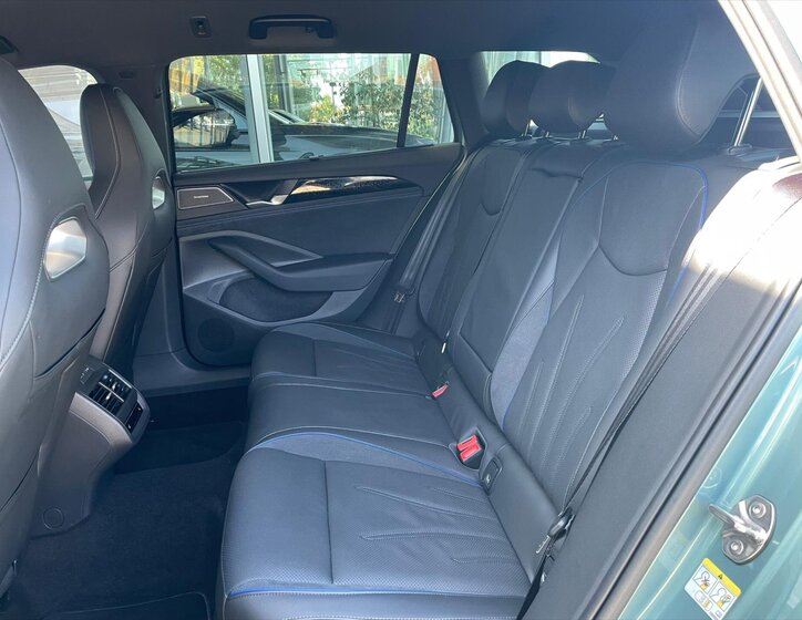 Volkswagen Passat 18