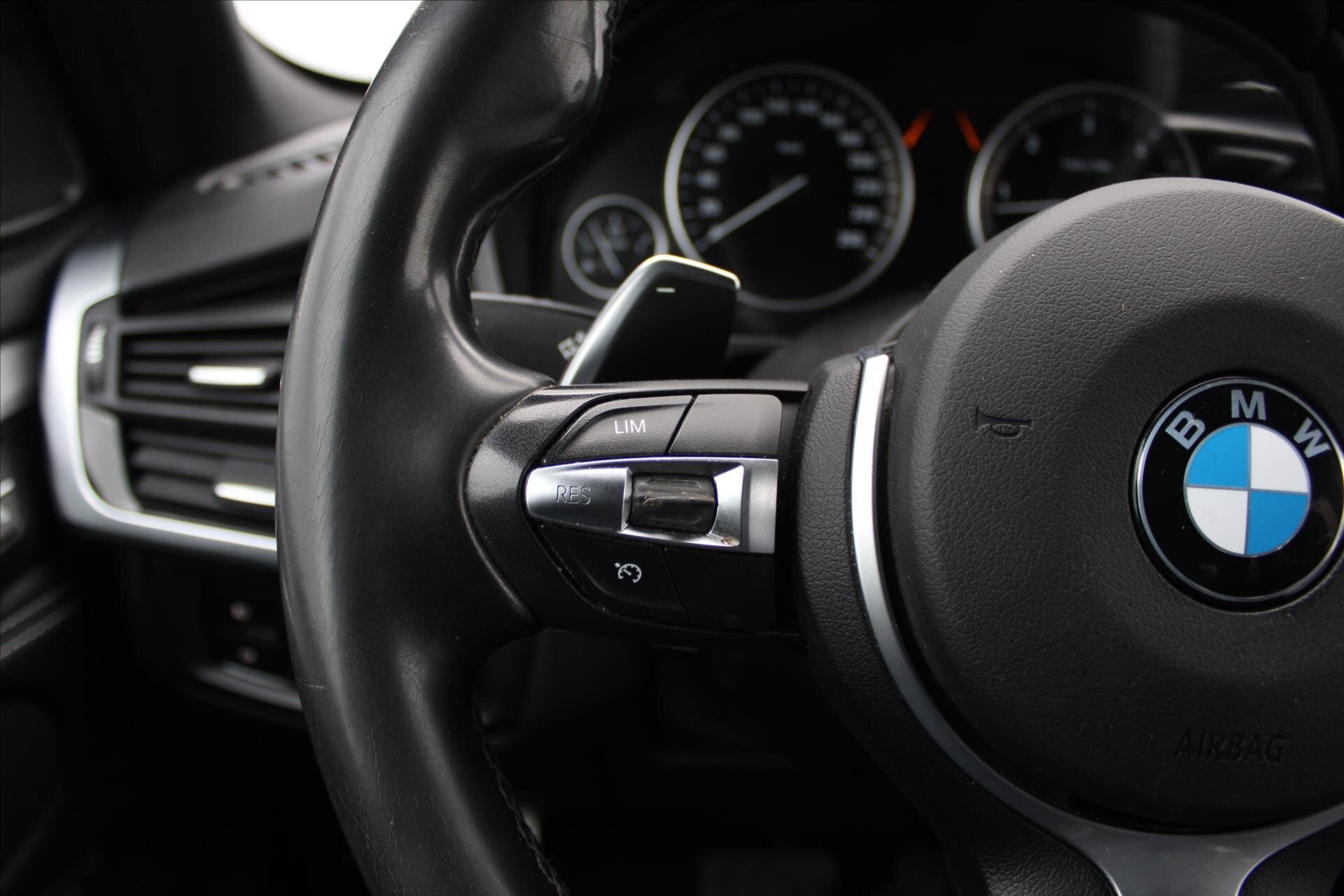 BMW X5 SUV 3,0 l 190 kw