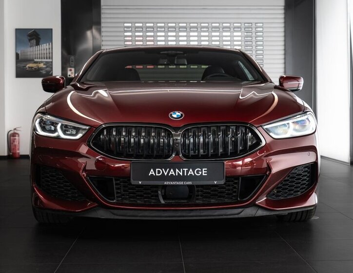 BMW Řada 8 Kupé 4,4 l 390 kw