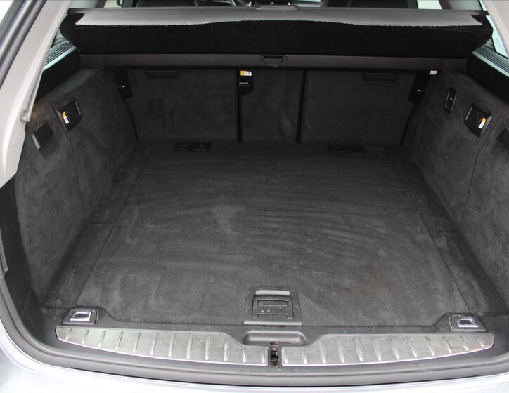 BMW Řada 5 Kombi 2,0 l 140 kw