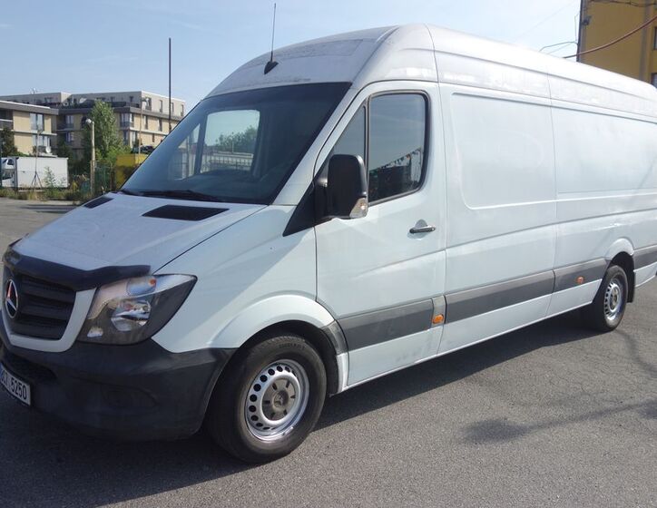 Mercedes-Benz Sprinter 2