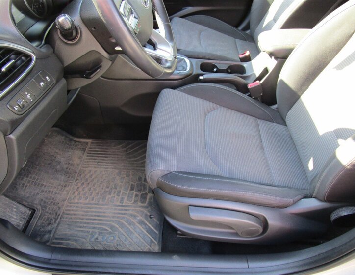 Hyundai i30 Kombi 1,6 l 81 kw