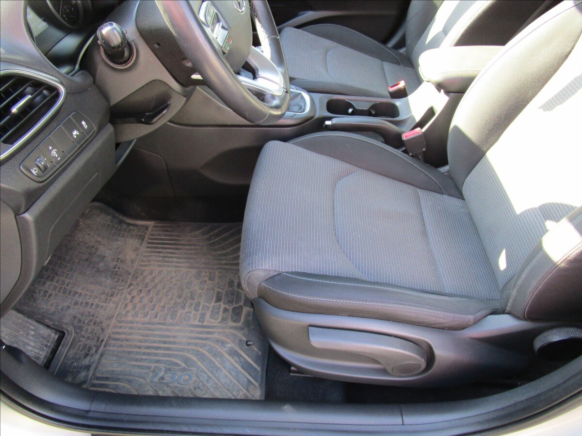 Hyundai i30 Kombi 1,6 l 81 kw