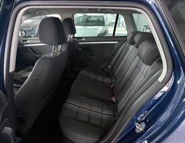 Volkswagen Golf Kombi 1,2 l 77 kw