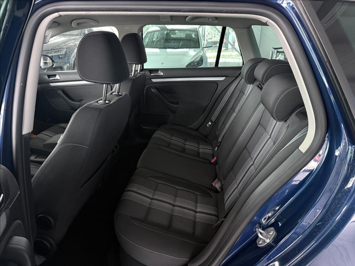 Volkswagen Golf Kombi 1,2 l 77 kw