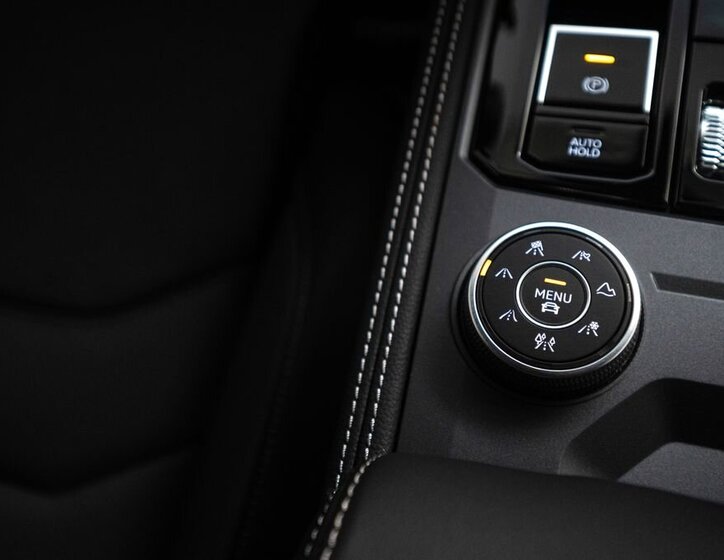 Volkswagen Touareg SUV / Terénní 3,0 l 210 kw