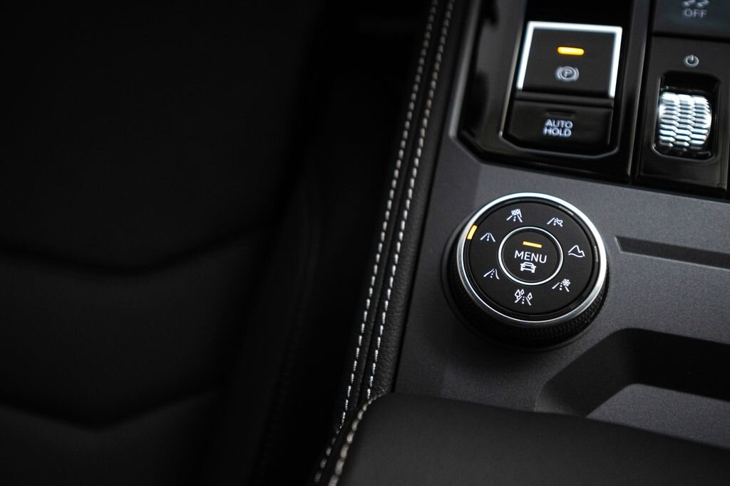 Volkswagen Touareg SUV / Terénní 3,0 l 210 kw