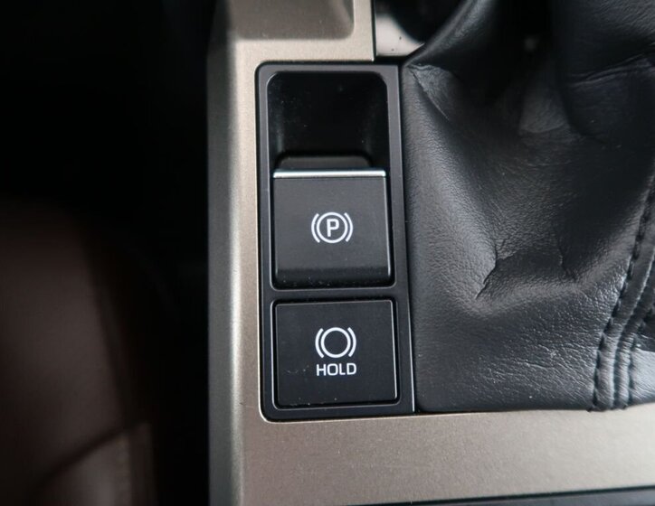 Toyota Land Cruiser SUV / Terénní 2,8 l 151 kw