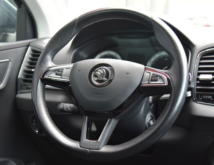 Škoda Karoq SUV 1,5 l 110 kw