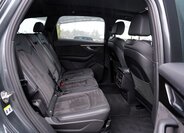 Audi Q7 31