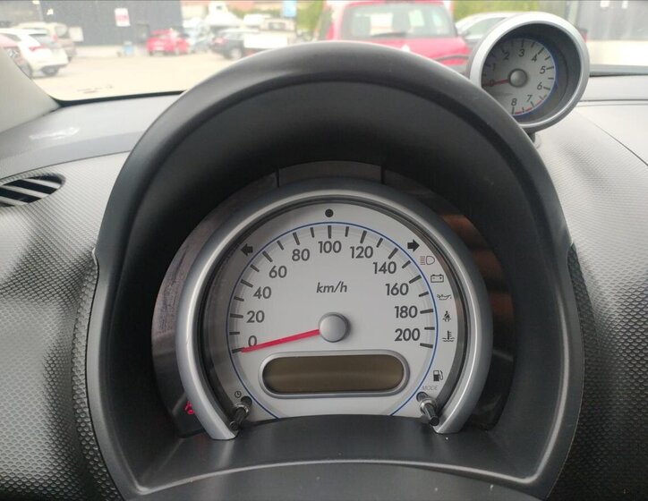 Suzuki Splash Hatchback 1,2 l 63 kw