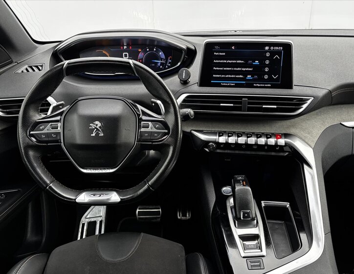 Peugeot 5008 SUV 2,0 l 130 kw