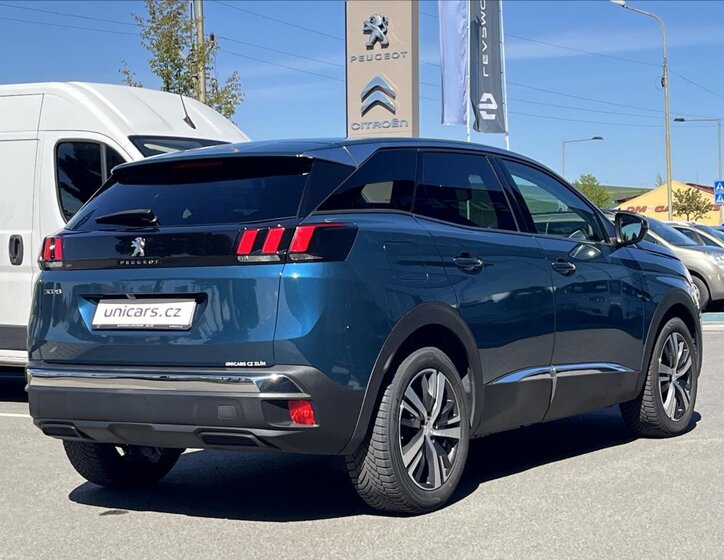Peugeot 3008 SUV / Terénní 1,5 l 96 kw