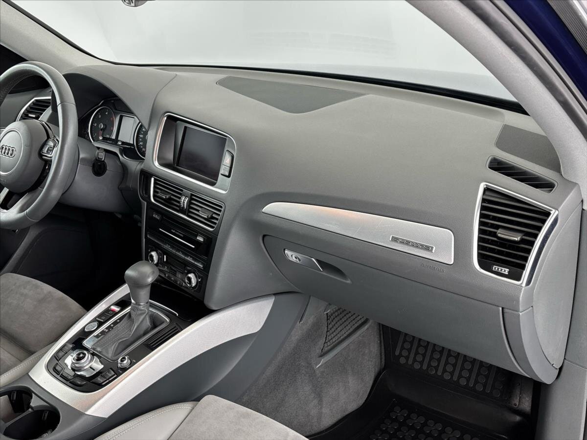 Audi Q5 SUV / Terénní 2,0 l 130 kw