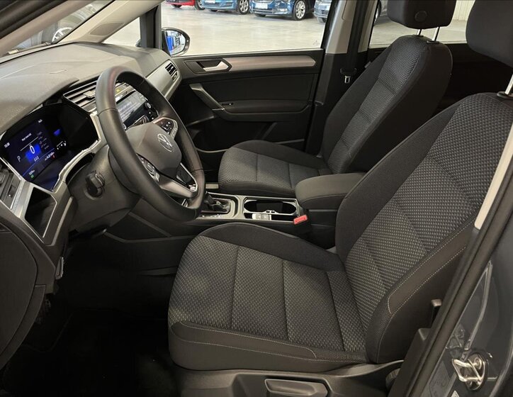 Volkswagen Touran 19