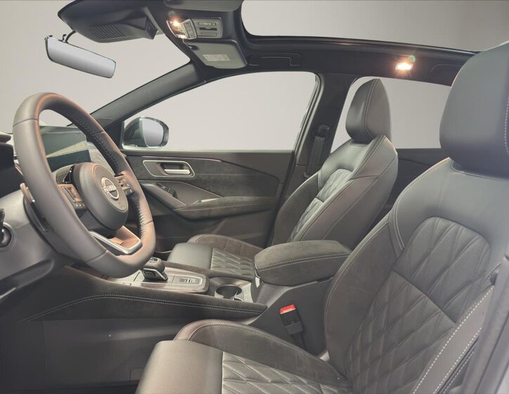 Nissan Qashqai SUV / Terénní 1,3 l 116 kw