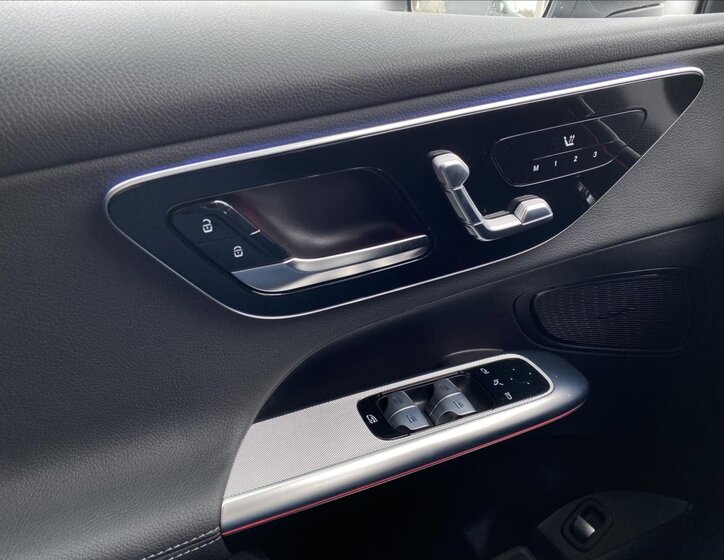 Mercedes-Benz GLC SUV 2,0 l 145 kw