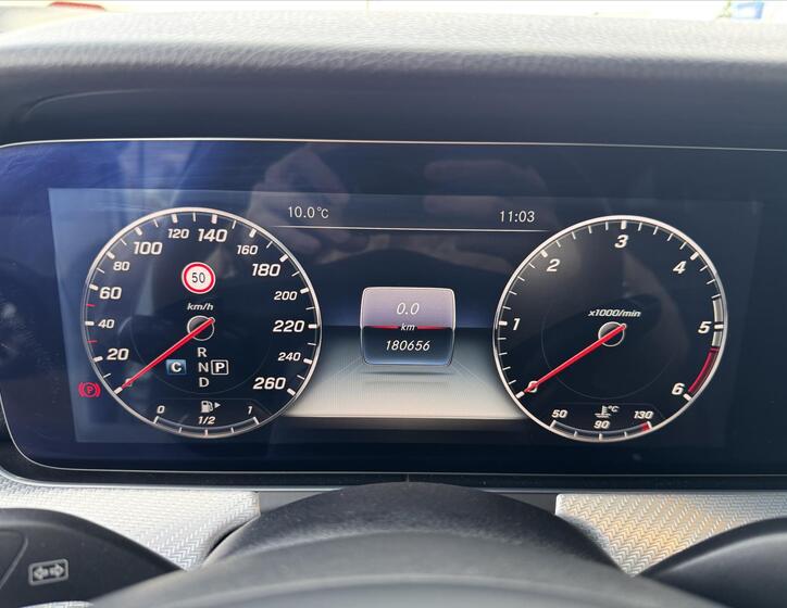 Mercedes-Benz Třídy E 9