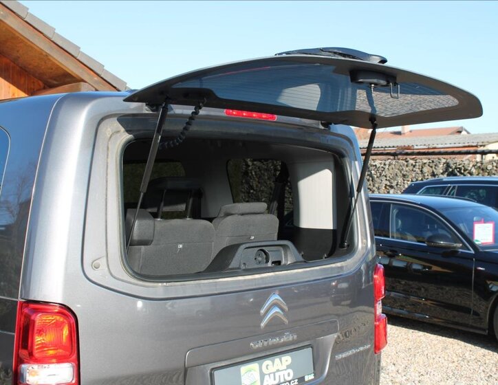Citroën SpaceTourer MPV 2,0 l 110 kw