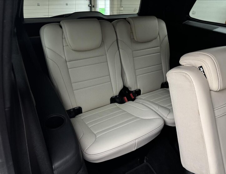 Mercedes-Benz GLS SUV / Terénní 5,5 l 430 kw