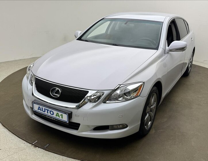 Lexus GS 300 Sedan / Limuzína 3,0 l 183 kw