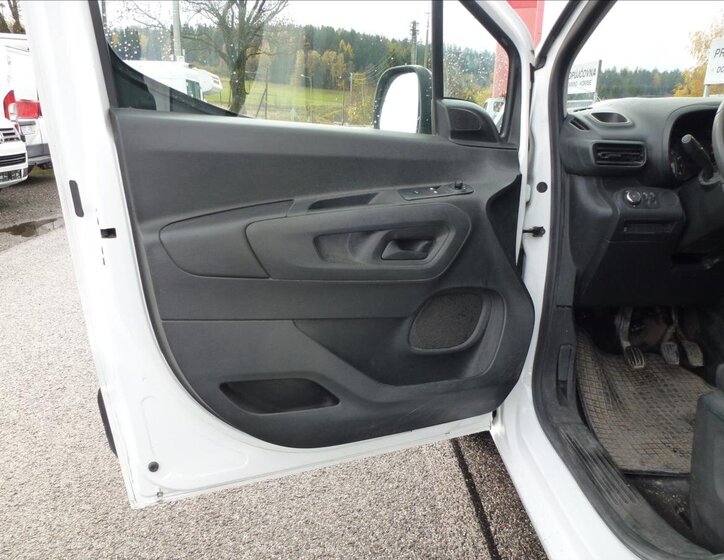 Opel Combo Ostatní 1,2 l 81 kw