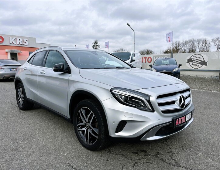 Mercedes-Benz GLA Hatchback 1,6 l 115 kw