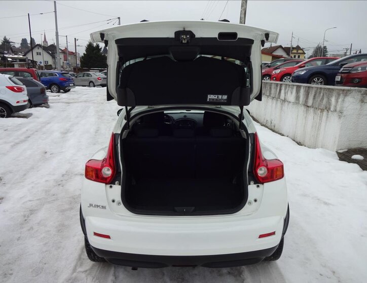 Nissan Juke Hatchback 1,6 l 86 kw