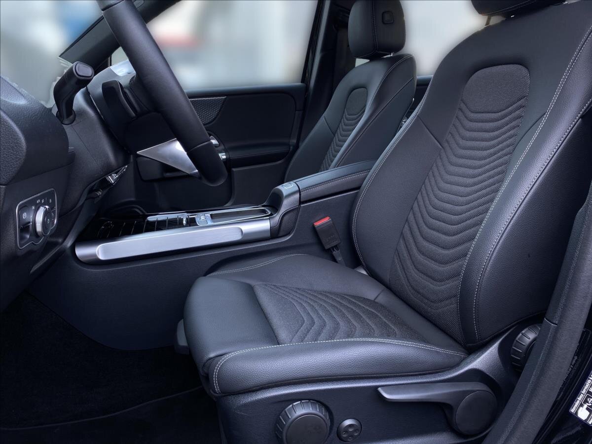 Mercedes-Benz GLB SUV / Terénní 2,0 l 110 kw