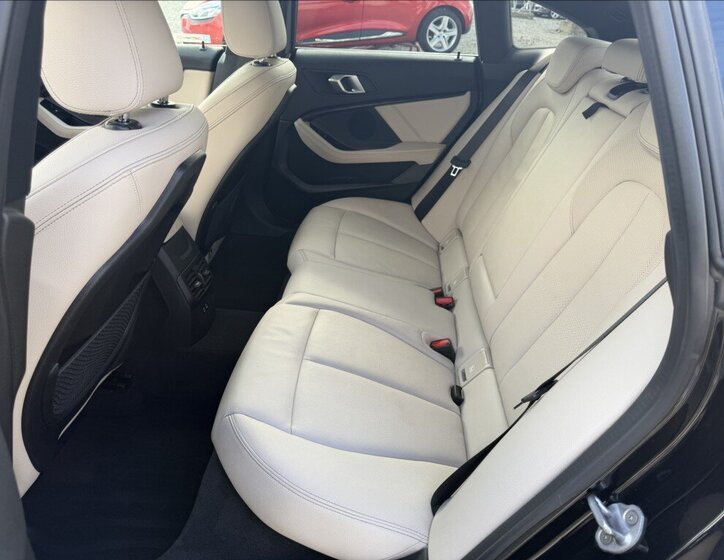 BMW Řada 2 Kupé 2,0 l 140 kw