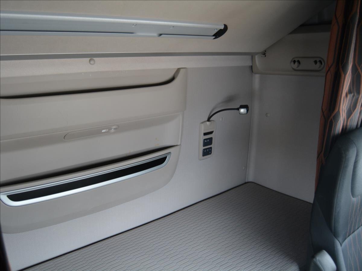 DAF Ostatní Ostatní 12,9 l 355 kw