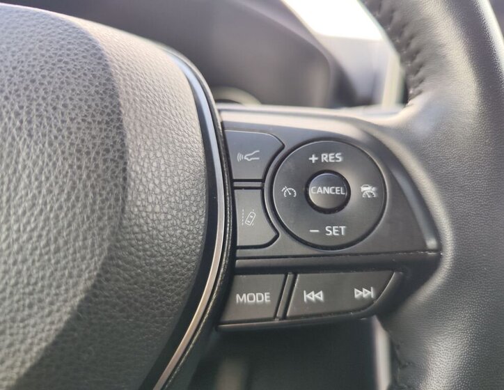 Toyota RAV4 SUV / Terénní 2,5 l 163 kw