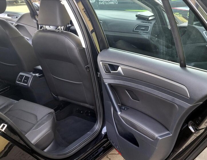 Volkswagen Golf Hatchback 1,2 l 63 kw