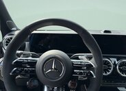 Mercedes-Benz Třídy A Hatchback 2,0 l 310 kw