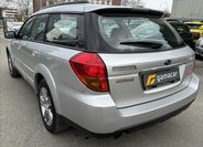 Subaru Legacy Kombi 3,0 l 180 kw