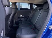 Mercedes-Benz GLA 11