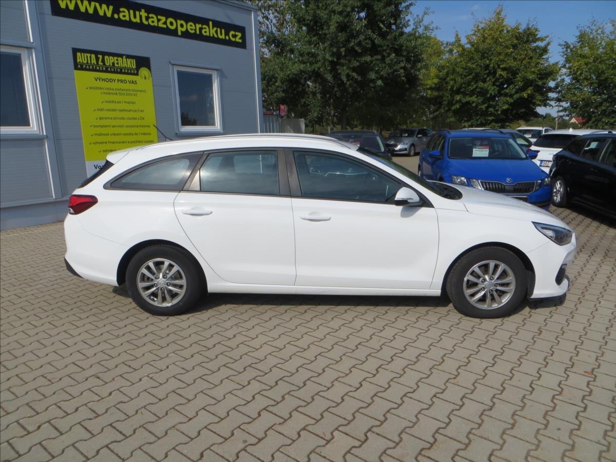 Hyundai i30 Kombi 1,6 l 85 kw