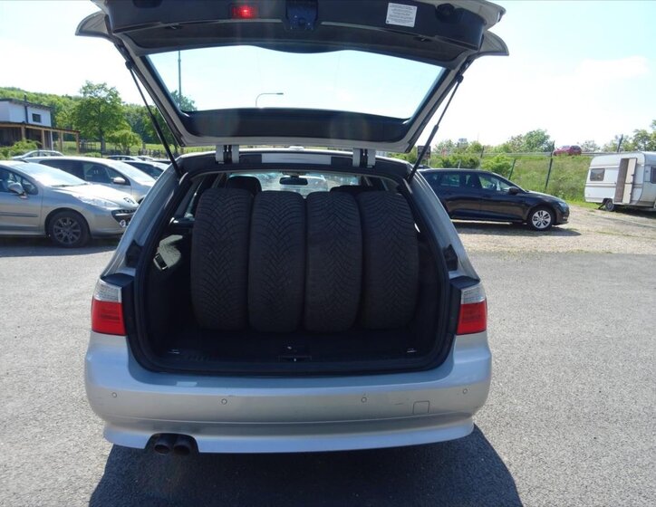 BMW Řada 5 Kombi 3,0 l 173 kw