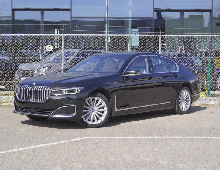 BMW Řada 7 2