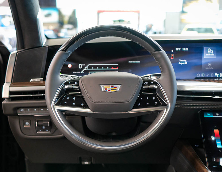 Cadillac Escalade 21