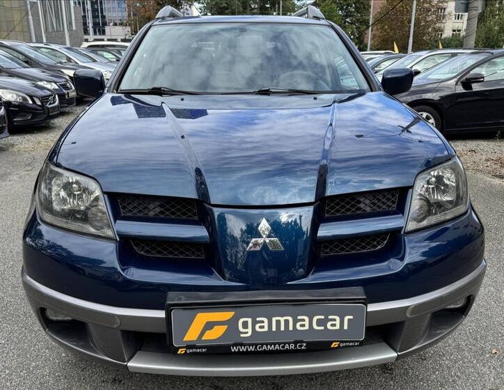 Mitsubishi Outlander 1
